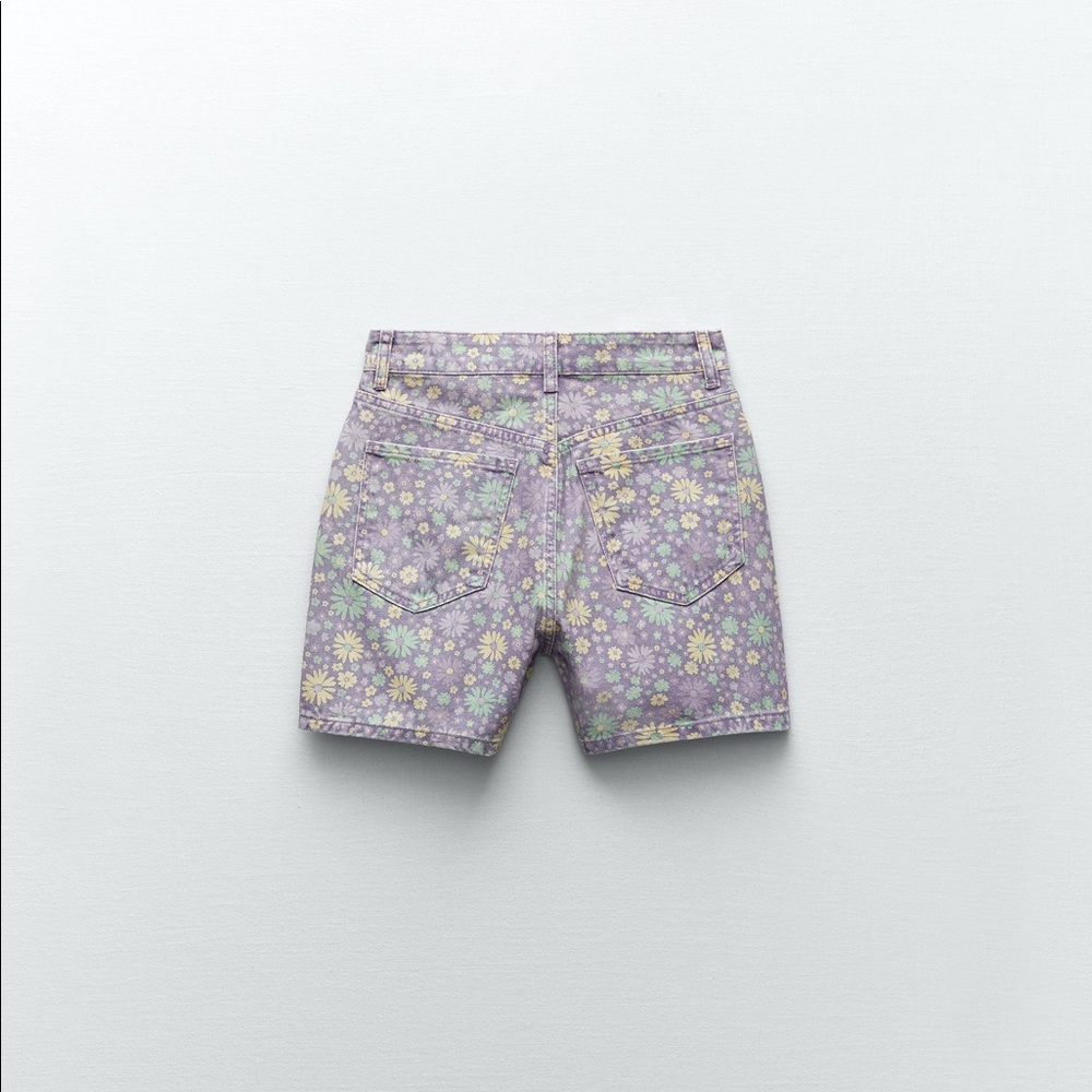 Zara PRINTED STRAIGHT FIT SHORTS - Picture 3 of 5